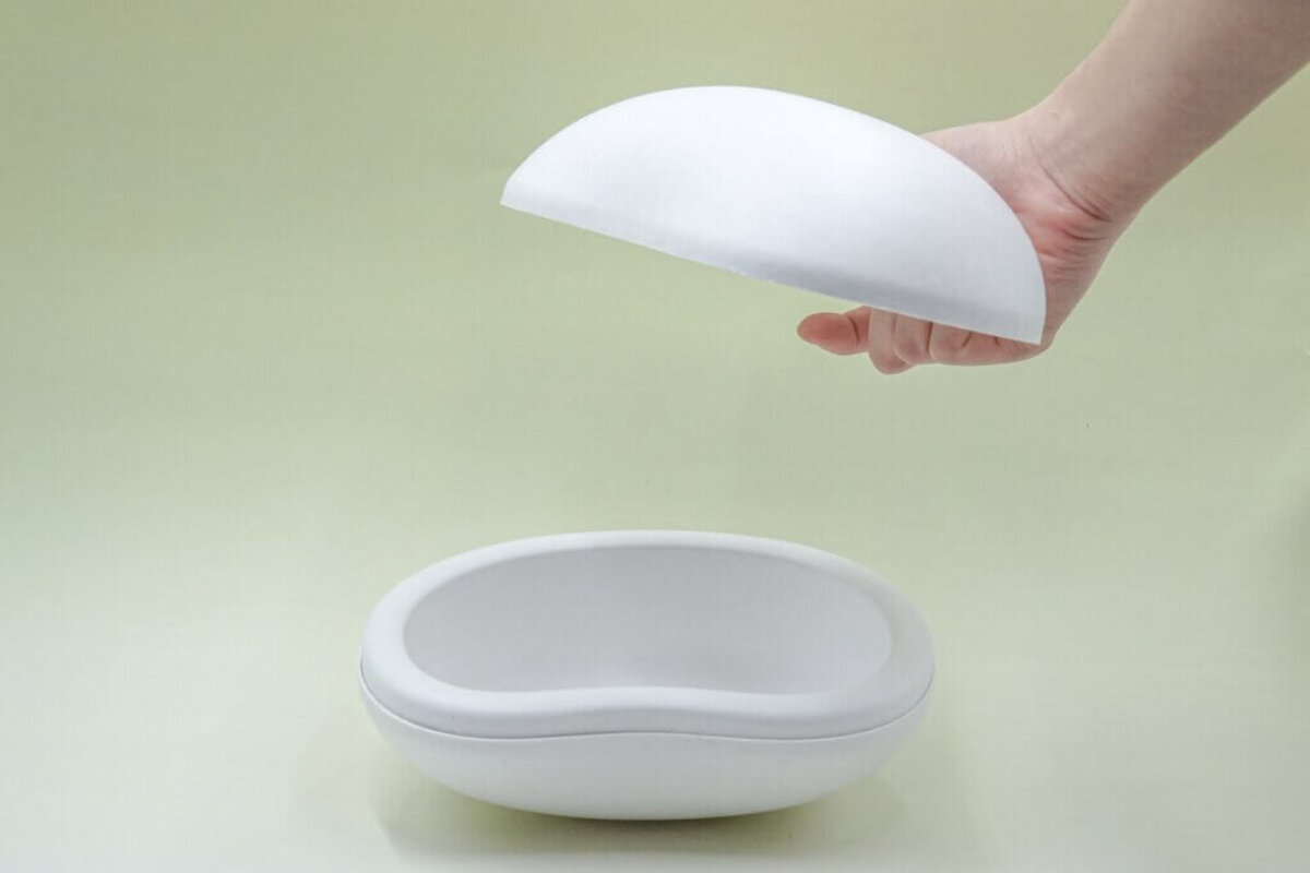 Biodegradable Pet Urn - Luna Shell