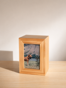 Wooden-pet-urn